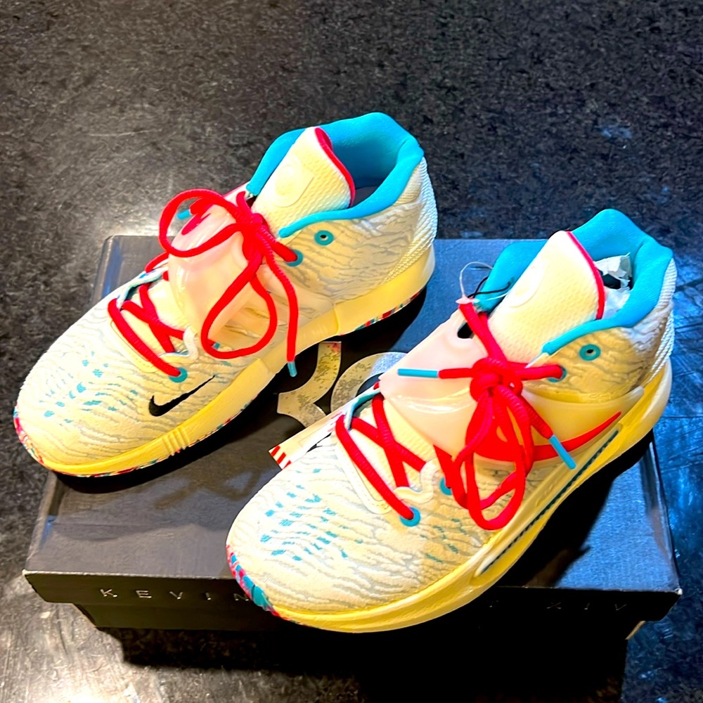 Nike Kevin Durant XIV Basketball Shoes